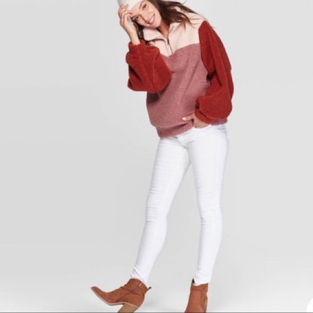 Universal Thread Color Block Pullover